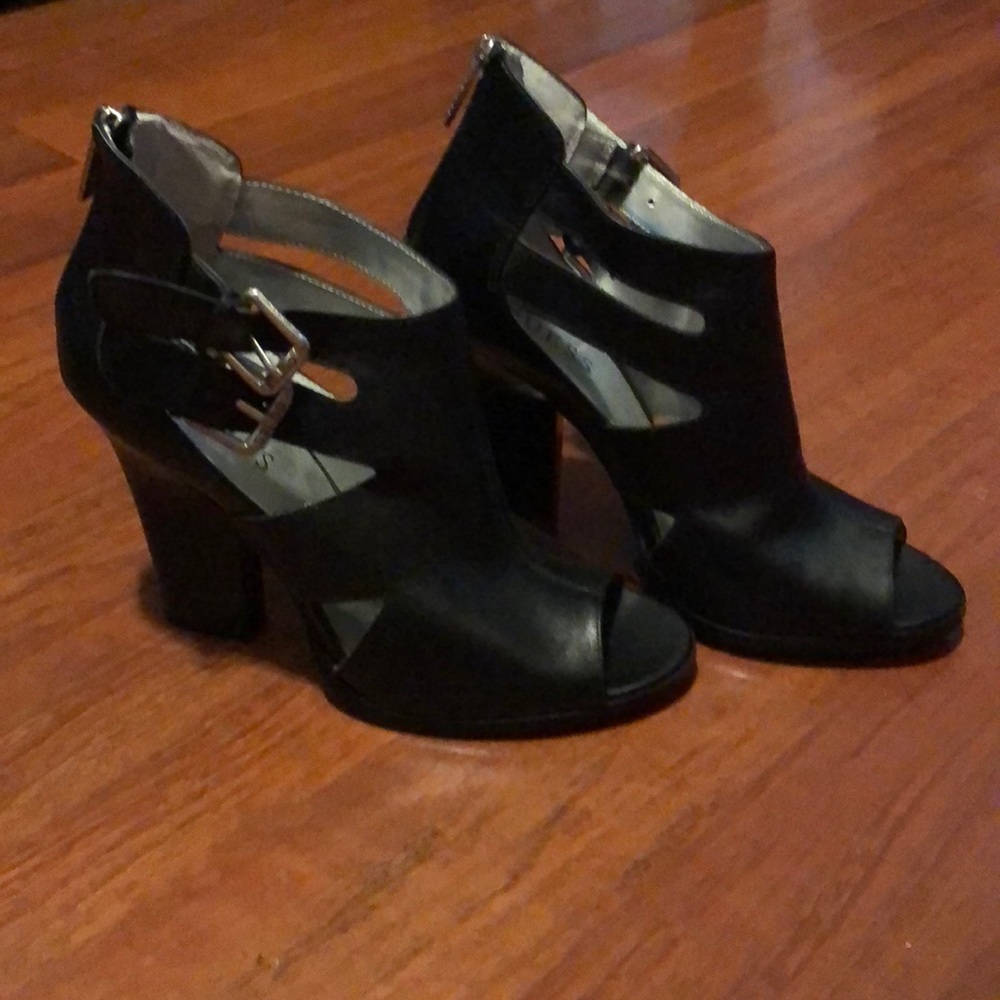 Opened toed  bootie by Guess
